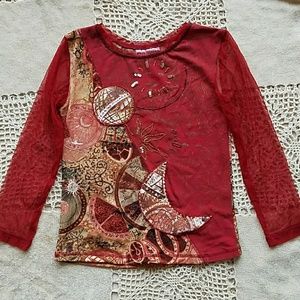 See true sleeve T Shirt.